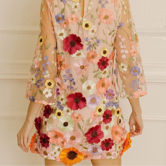 Storia Floral Embroidered Shift Dress size Small - Picture 2 of 8